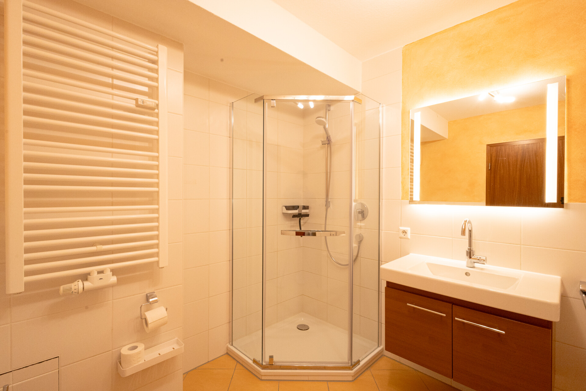 Objekt-ID 2152, Soutterainwohnung Schriesheim, Badezimmer