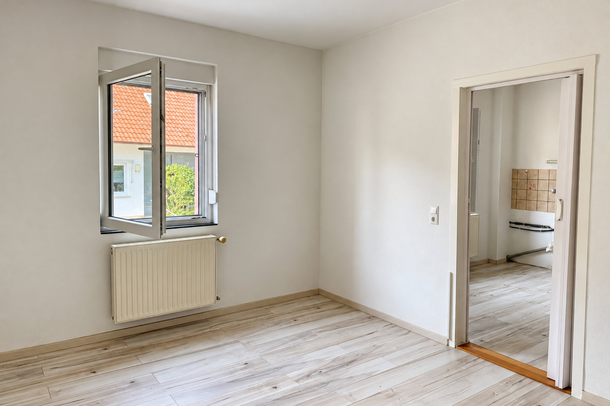 Objekt-ID 2154 Mietwohnung Leutershausen, Küche u. Schlafzimmer